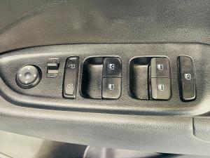 Hyundai Venue 1.0T Motion - Image 18