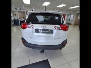 Toyota RAV4 2.2D-4D AWD VX - Image 5