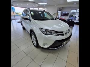 Toyota RAV4 2.2D-4D AWD VX - Image 1
