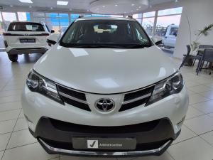 Toyota RAV4 2.2D-4D AWD VX - Image 4