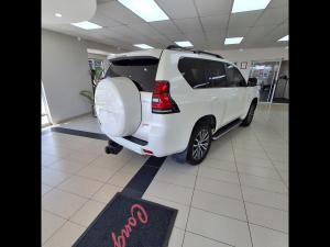 Toyota Land Cruiser Prado 2.8GD VX-L - Image 2