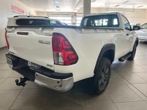 Toyota Hilux 2.4GD-6 single cab 4x4 Raider manual - Image 2