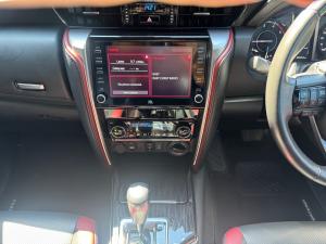 Toyota Fortuner 2.8GD-6 4x4 VX - Image 13
