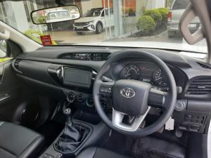 Toyota Hilux 2.4 GD-6 SR 4X4S/C - Image 6