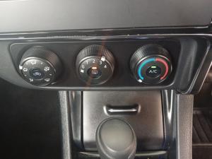 Toyota Corolla Quest Plus 1.8 CVT - Image 12