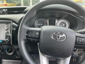 Toyota Hilux 2.4 GD-6 RB Raider automaticS/C - Image 9