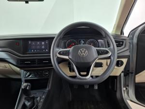 Volkswagen Polo sedan 1.6 manual - Image 10