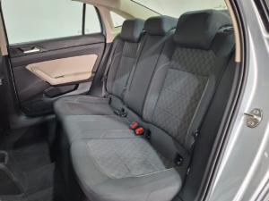 Volkswagen Polo sedan 1.6 manual - Image 18