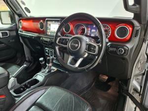 Jeep Wrangler Unlimited 3.6L Polar Edition - Image 14