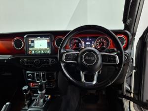Jeep Wrangler Unlimited 3.6L Polar Edition - Image 15