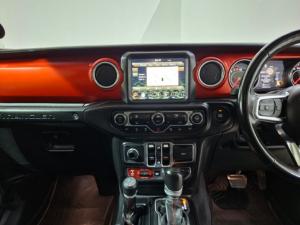 Jeep Wrangler Unlimited 3.6L Polar Edition - Image 21