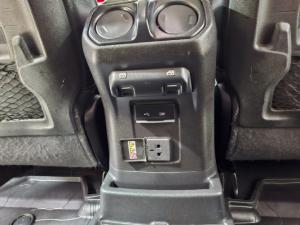 Jeep Wrangler Unlimited 3.6L Polar Edition - Image 26