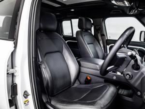Land Rover Defender 110 D350 X-Dynamic HSE - Image 16