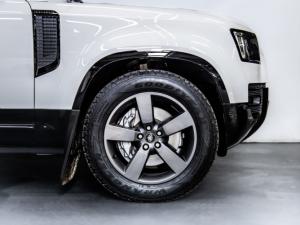 Land Rover Defender 110 D350 X-Dynamic HSE - Image 4