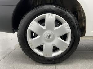 Nissan NP200 1.6i safety pack (aircon) - Image 11