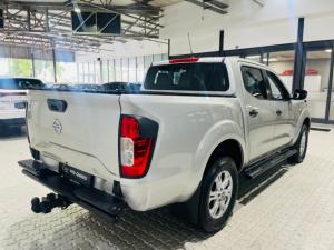 Nissan Navara 2.5DDTi double cab SE Plus auto - Image 3