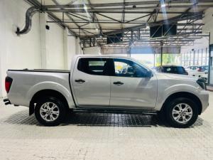 Nissan Navara 2.5DDTi double cab SE Plus auto - Image 9