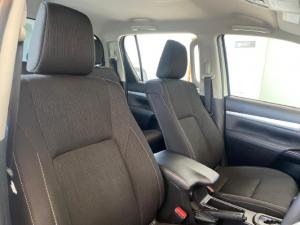 Toyota Hilux 2.4GD-6 double cab Raider auto - Image 8