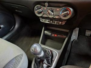 Kia Pegas 1.4 LX manual - Image 14