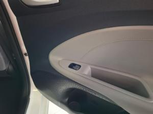 Kia Pegas 1.4 LX manual - Image 5