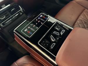 Audi S8 quattro - Image 5