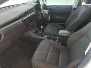 Toyota Corolla Quest 1.8 Plus manual - Image 18