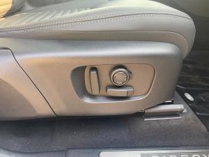 Land Rover Discovery Sport D200 R-Dynamic HSE - Image 19