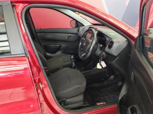 Renault Kwid 1.0 Techno manual - Image 11