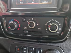 Renault Kwid 1.0 Techno manual - Image 18