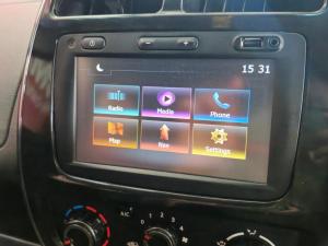 Renault Kwid 1.0 Techno manual - Image 19