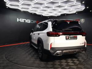 LDV D90 2.0TD Bi-Turbo Flagship 4WD - Image 4