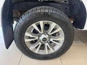 Isuzu D-Max 300 3.0TD Extended cab LX auto - Image 5