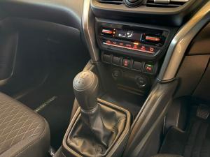 Toyota Urban Cruiser 1.5 XR manual - Image 22