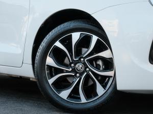 Toyota Starlet 1.4 XS auto - Image 2