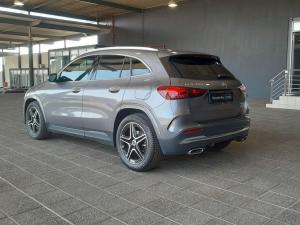 Mercedes-Benz GLA GLA200d Progressive - Image 5