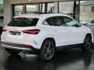 Mercedes-Benz GLA GLA200d Progressive