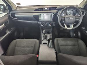 Toyota Hilux 2.4GD-6 single cab 4x4 Raider auto - Image 6