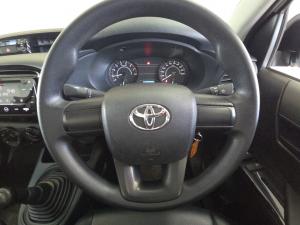 Toyota Hilux 2.0 single cab S (aircon) - Image 8