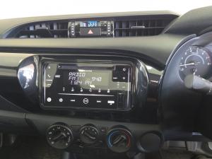 Toyota Hilux 2.0 single cab S (aircon) - Image 11