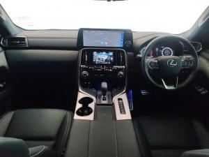Lexus LX 700h F Sport - Image 8