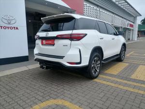 Toyota Fortuner 2.4GD-6 4x4 - Image 2