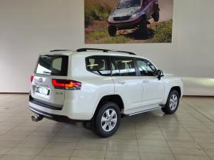 Toyota Land Cruiser 300 3.3D GX-R - Image 2