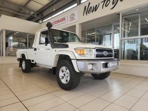 Toyota Land Cruiser 79 4.5D-4D LX V8 single cab - Image 1
