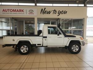 Toyota Land Cruiser 79 4.5D-4D LX V8 single cab - Image 3