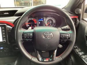 Toyota Hilux 2.8GD-6 double cab 4x4 GR-Sport - Image 8