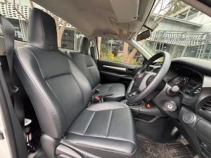 Toyota Hilux 2.4GD single cab S (aircon) - Image 7