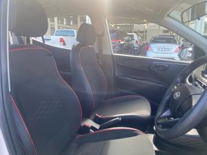 Hyundai Grand i10 1.0 Premium hatch - Image 15