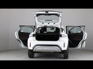 Toyota Starlet Cross 1.5 XS manual - Image 9