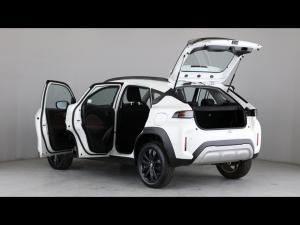 Toyota Starlet Cross 1.5 XS manual - Image 10