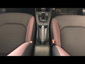 Toyota Starlet Cross 1.5 XS manual - Image 28